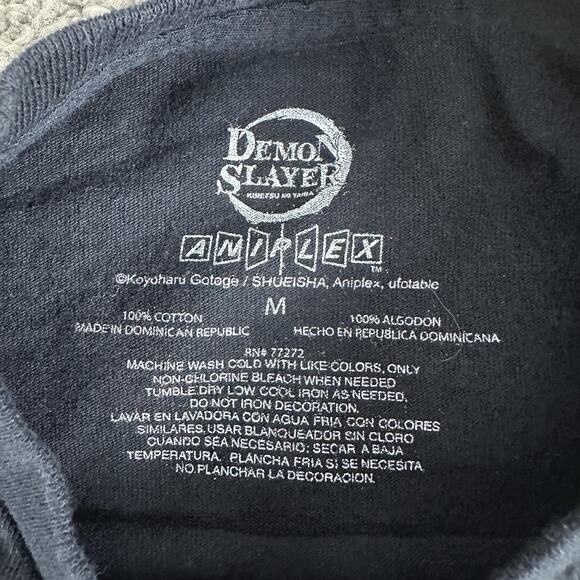Demon Slayer Shirt Mens Medium Anime Graphic Tee Aniplex Nezuko Tanjiro Japan - Picture 4 of 8